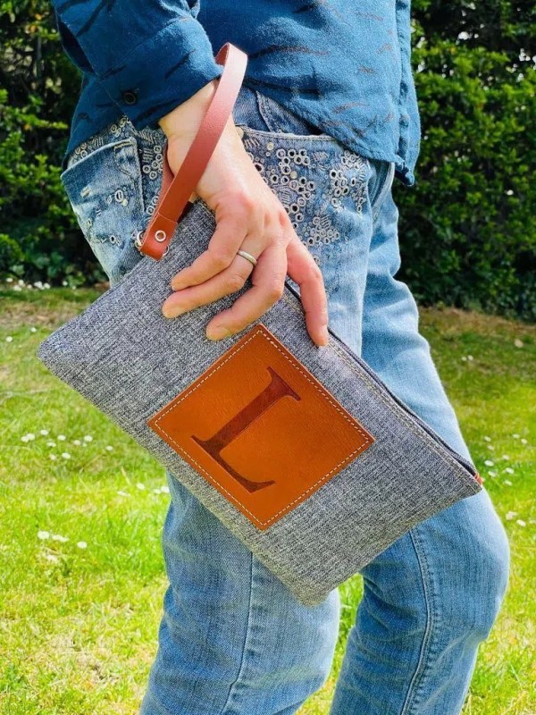 Bolso de mano Piel y tela vaquera para mujer con inicial grabado a láser